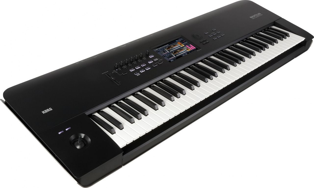 Рабочая станция Korg NAUTILUS-73, черная